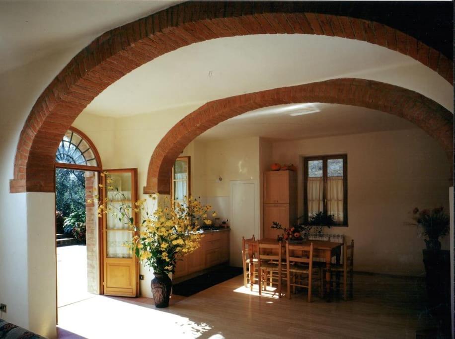 La Vigna Agriturismo Villa Siena Exterior photo